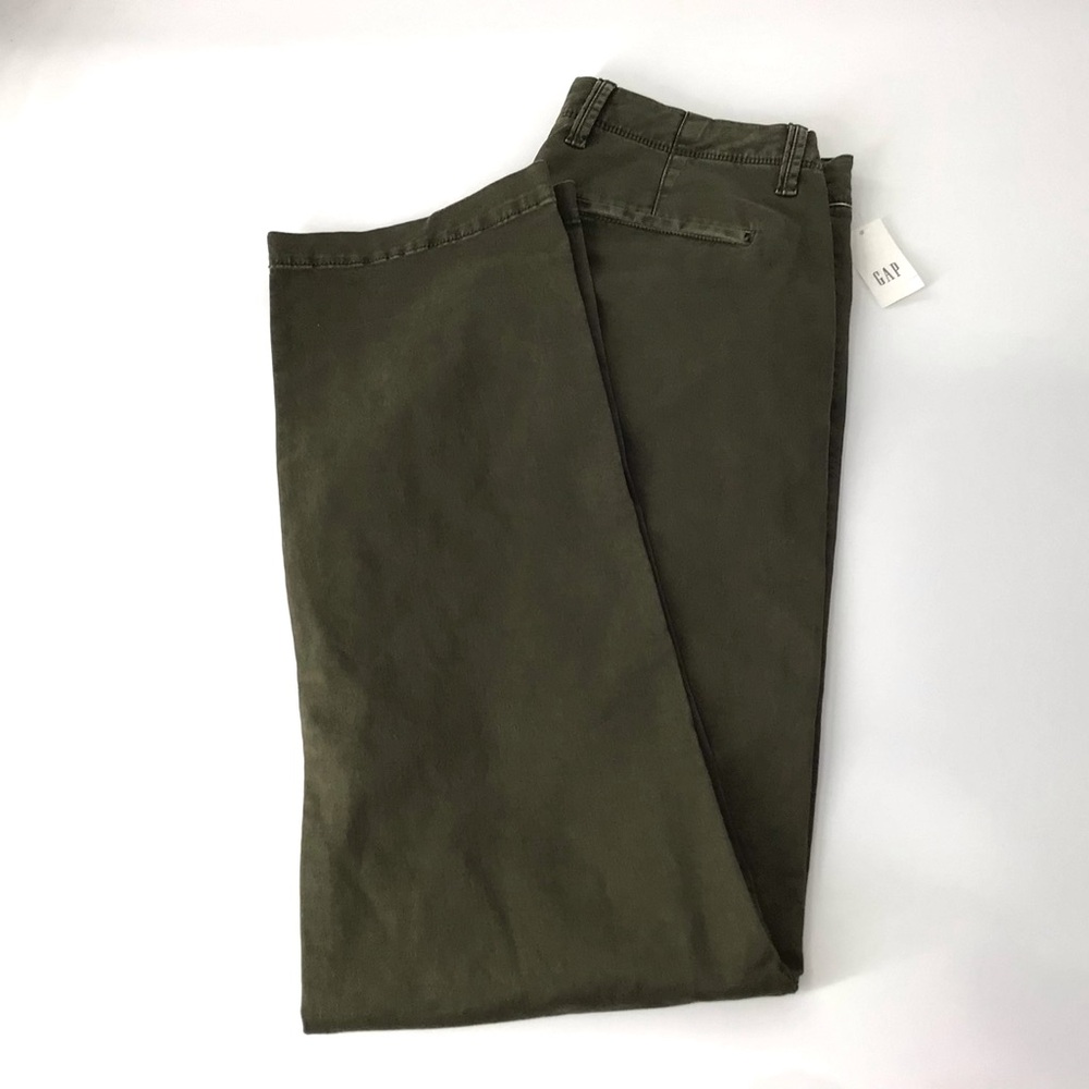GAP Olive Relaxed Chinos 30X34 NWT 98% Cotton